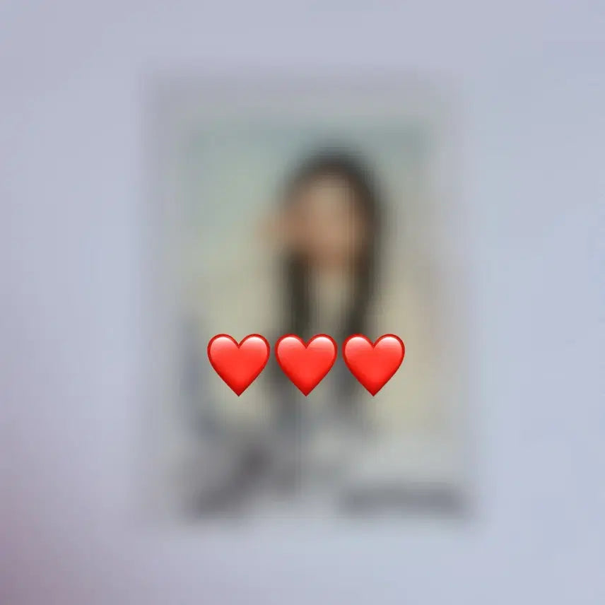 [BUNJANG] Artemis HaSeul Signed Polaroid / 아르테미스 하슬 싸폴 싸인 폴라로이드