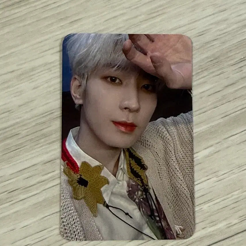 [BUNJANG] SEVENTEEN Wonwoo FML Studio Photocard / 세븐틴 원우 페더썬 공방 포카 양도