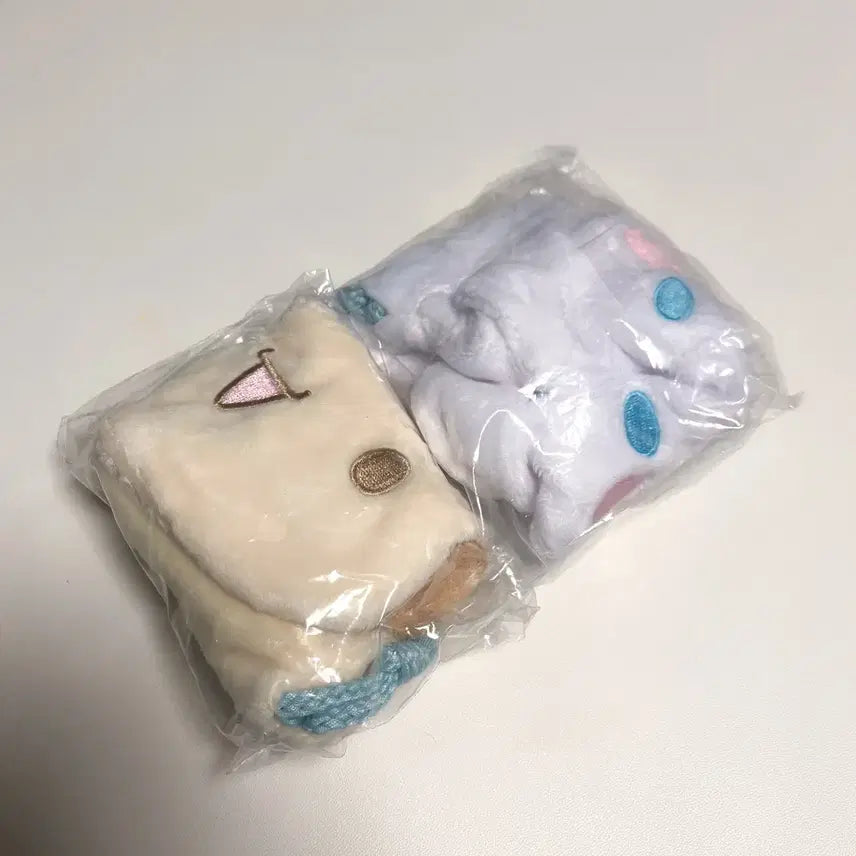 [BUNJANG] Cinnamoroll Fuwa Fuwa Pouch Gacha / 시나모롤 후와후와 파우치 가챠 - 시나모롤