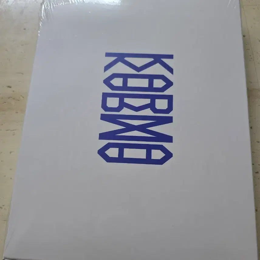 [BUNJANG] Stray Kids SKZ Karma Album (Sealed) / 스트레이키즈 스키즈 카르마 미개봉앨범