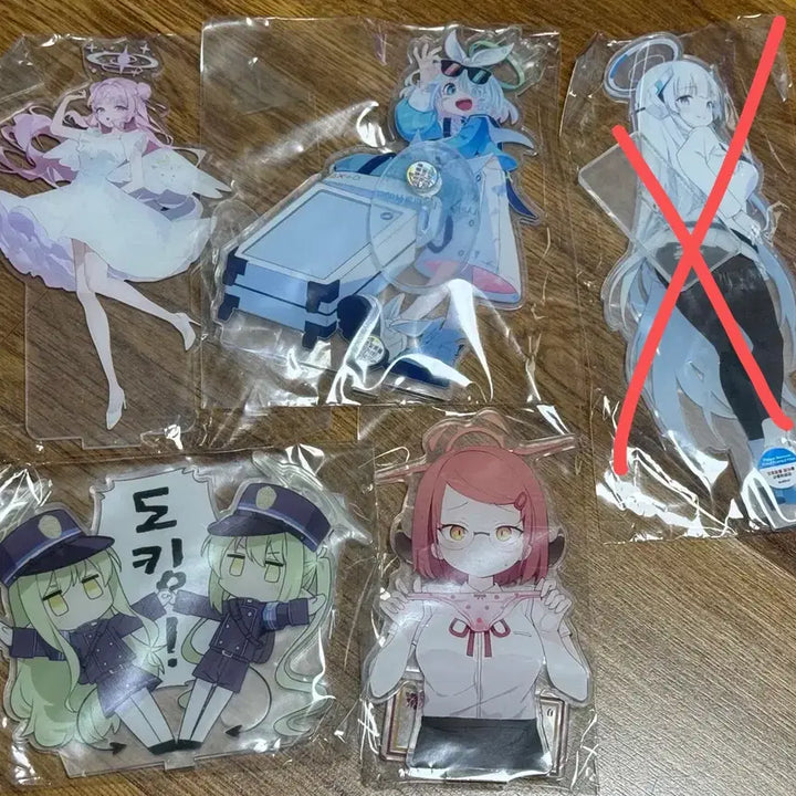 [BUNJANG] Blue Archive Unofficial Acrylic Stand / (미개봉) 블루아카이브 비공식 아크릴 스탠드
