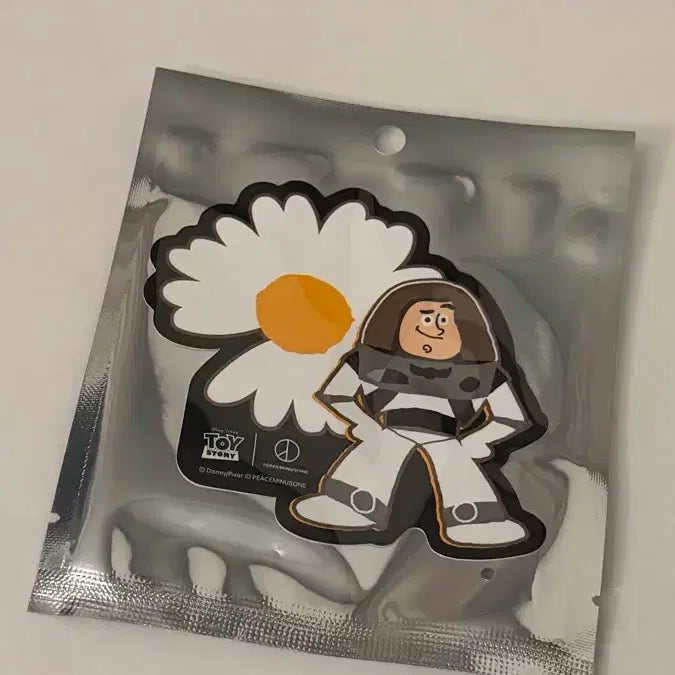 [BUNJANG] Peaceminusone Buzz Lightyear Sticker / 피스마이너스원 토이스토리 버즈 스티커