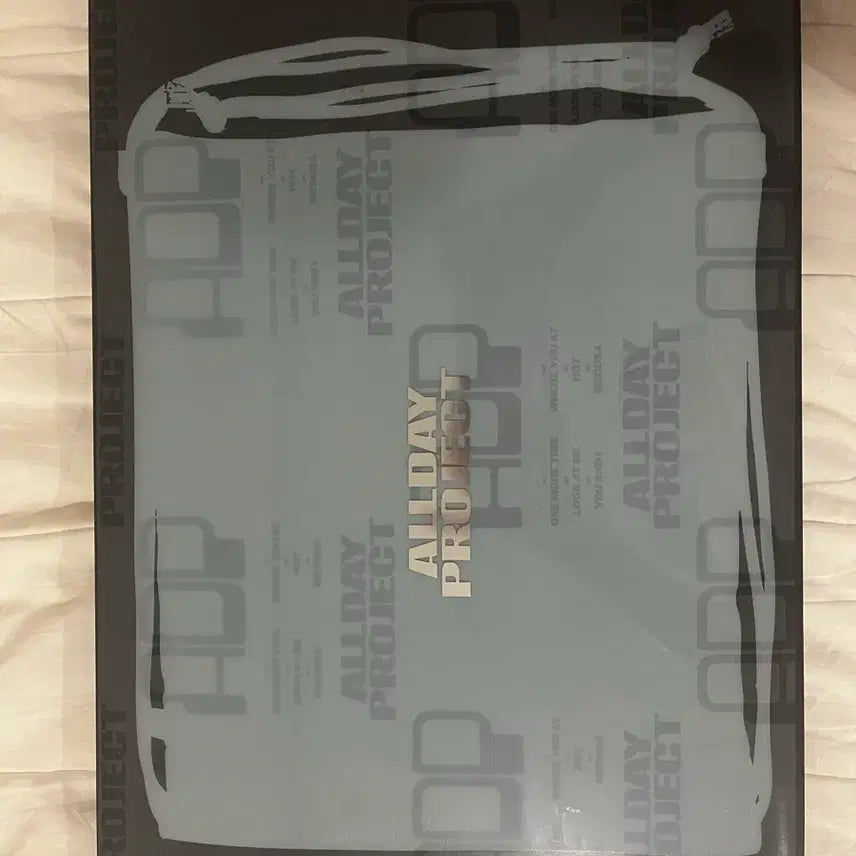 [BUNJANG] ALLDAY PROJECT The 1st EP Album MERCH DRAWSTRING BAG ver. (Sealed) / 올데이 프로젝트 (ALLDAY PROJECT) - The 1st EP Album &