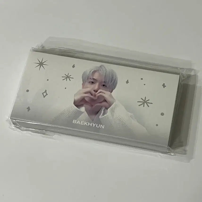 [BUNJANG] Baekhyun Official Photobook Bundle Set / 백현 공식 포토북 (+ 플립북 증정)