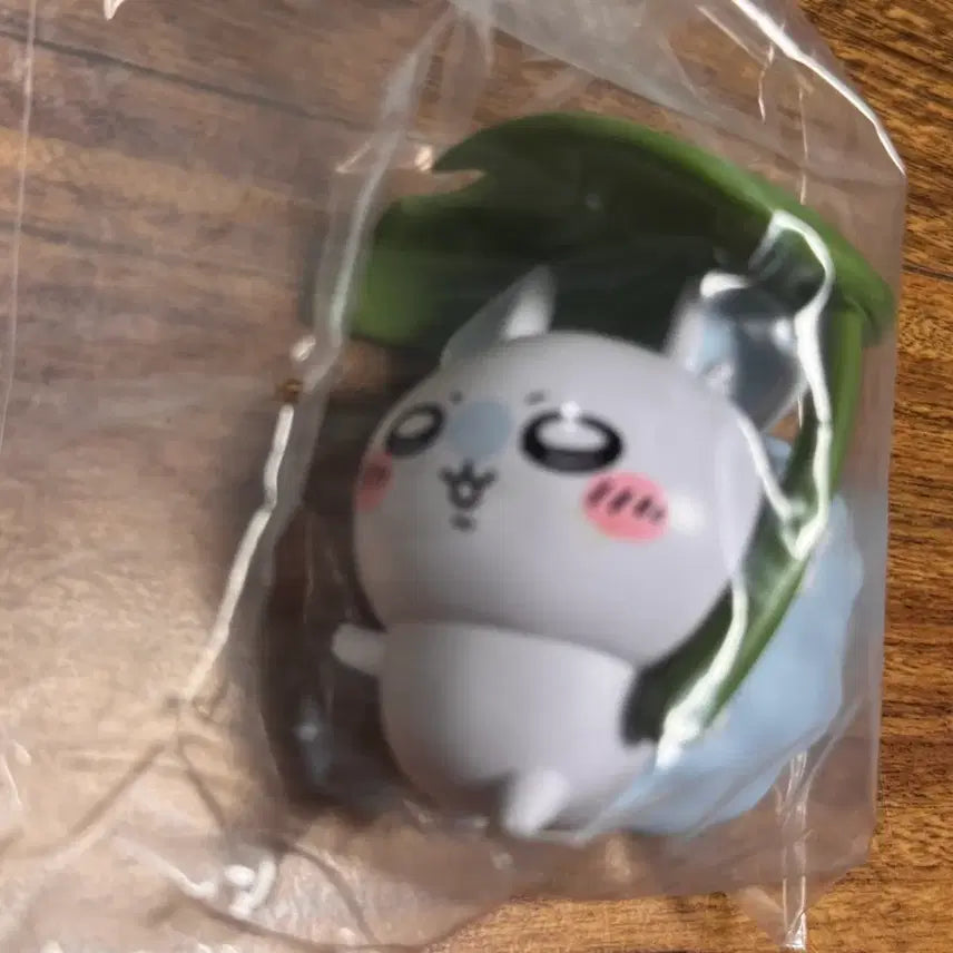 [BUNJANG] Momonga Umbrella Figure (Unused) / (미사용) 먼작귀 우산피규어 모몽가