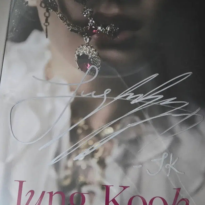[BUNJANG] Jungkook (BTS) Autographed Personal Photobook / 정국 개인포토북 친필싸인 (방탄소년단)