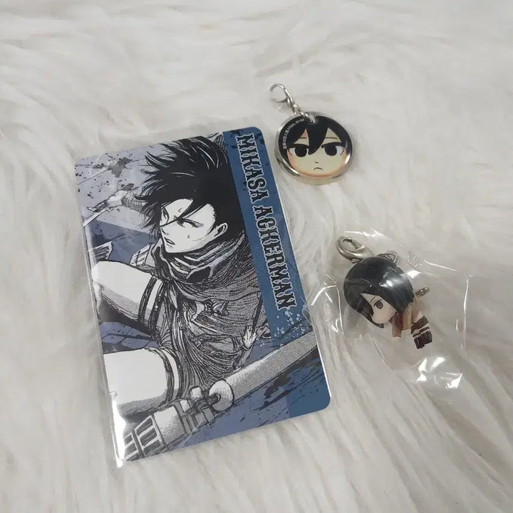 [BUNJANG] Attack on Titan Mikasa Ackerman Card, Gacha, and Merch Set / 진격의 거인 미카사 카드1 + 대롱가챠1 +메지루시1 세트