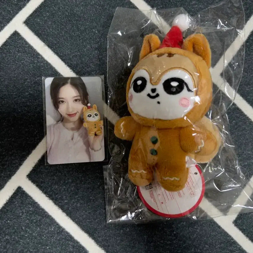 [BUNJANG] IVE Gaeul Daldori Christmas Mini Brr Doll + Photocard (Sealed) / 미개봉) 아이브 가을 달이 크리스마스 미니브 인형 + 포카