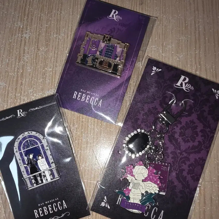 [BUNJANG] Musical Rebecca Bundle Set Keychain &amp; Badge / 일괄) 뮤지컬 레베카 키링 뱃지 뮤지컬 md 연뮤 굿즈