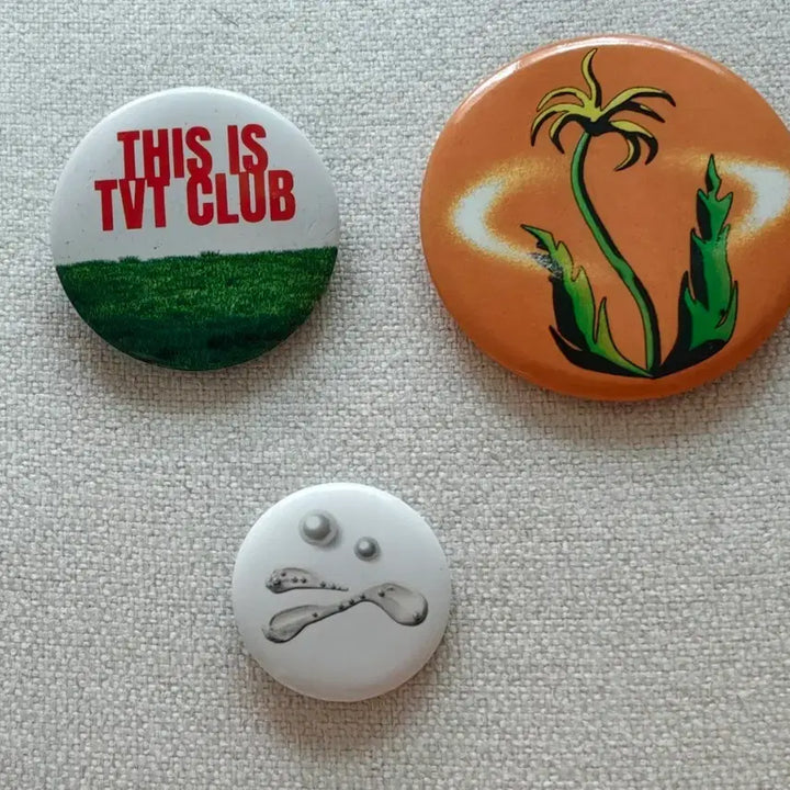 [BUNJANG] Yerin Baek The Volunteers TVT Badge Set Bundle / 백예린 더 발룬티어스 TVT 뱃지 세트 일괄