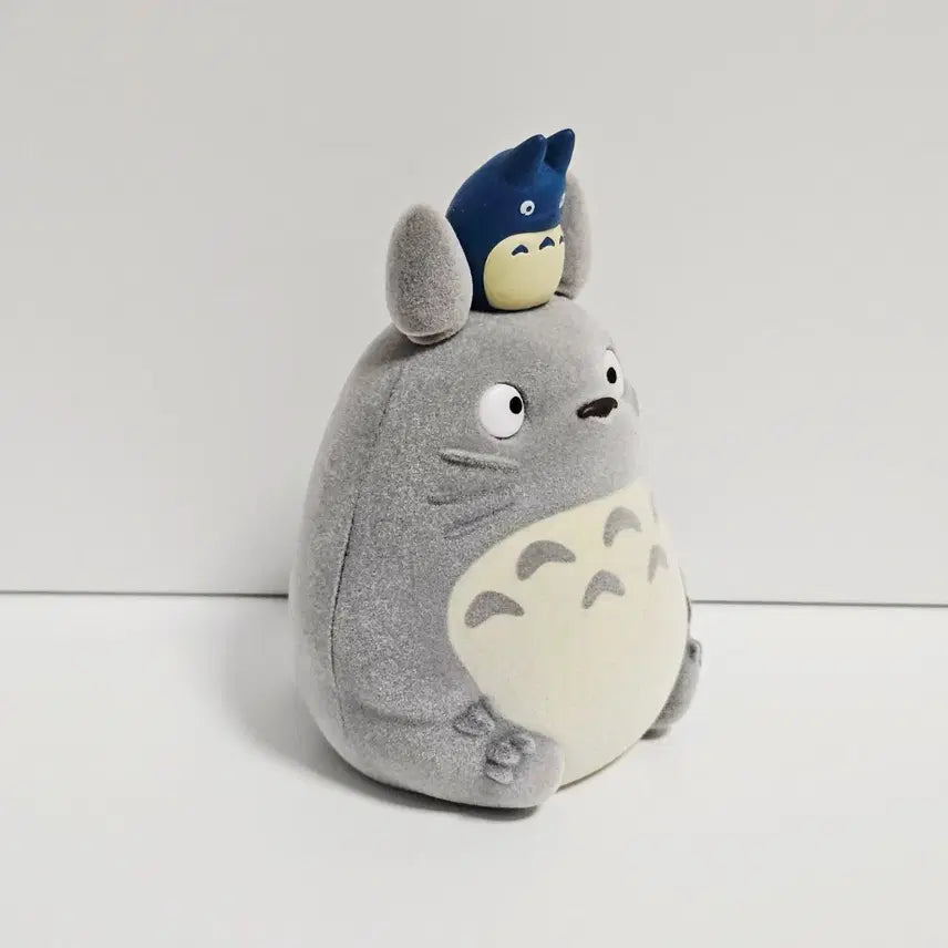 [BUNJANG] Donguri Republic Totoro Flocked Gacha Chuu-Totoro / 지브리 동구리공화국 토토로 플로키 가챠 중토토로