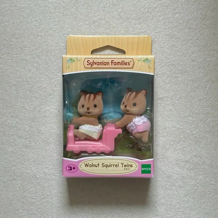 [BUNJANG] Sylvanian Families Walnut Squirrel Twins Dolls / (새상품) 실바니안 호두다람쥐 쌍둥이 인형