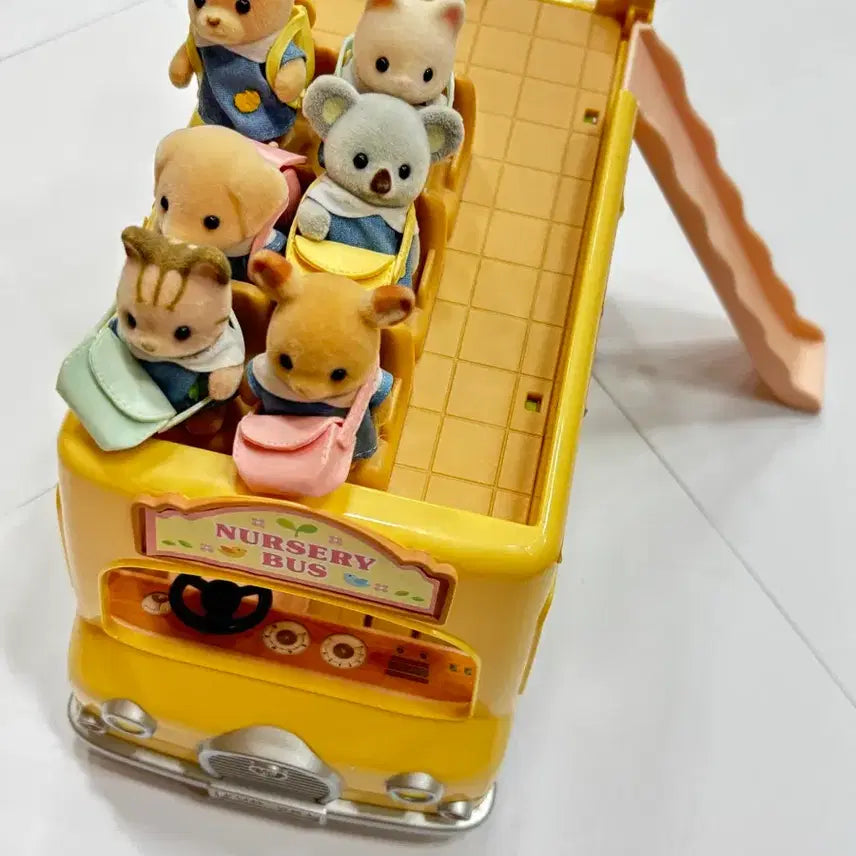 [BUNJANG] Sylvanian Families Kindergarten Bus Set / 실바니안 유치원&amp;버스 세트