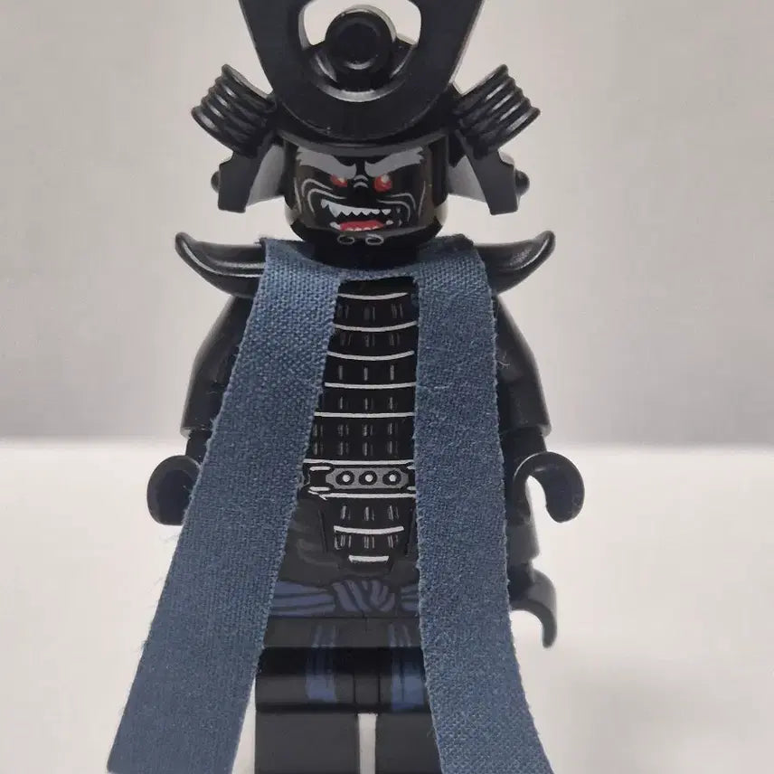 [BUNJANG] LEGO Ninjago Movie Lord Garmadon Minifigure (70612) / 레고 닌자고 무비 제왕 가마돈 미니피규어 (70612)