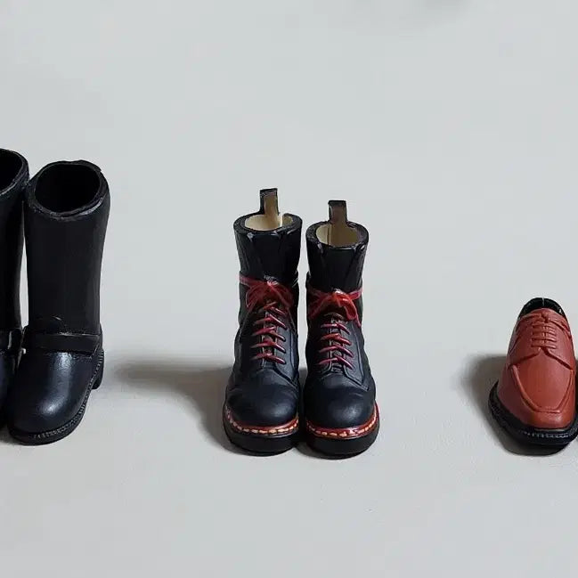 [BUNJANG] Momoko Doll Shoes - Set of 3 (Display Use) / 육일 모모꼬 신발 정리