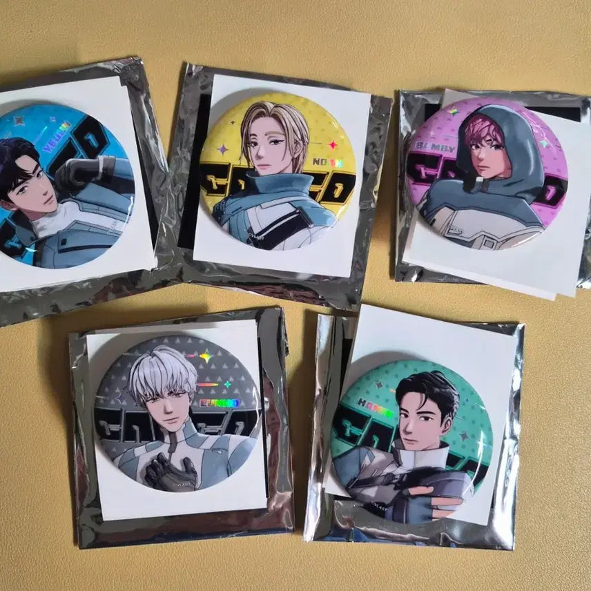 [BUNJANG] PLAVE Calligo 2 MD Can Badge Set / 플레이브 칼리고2 엠디 캔뱃지 드볼 양도합니다