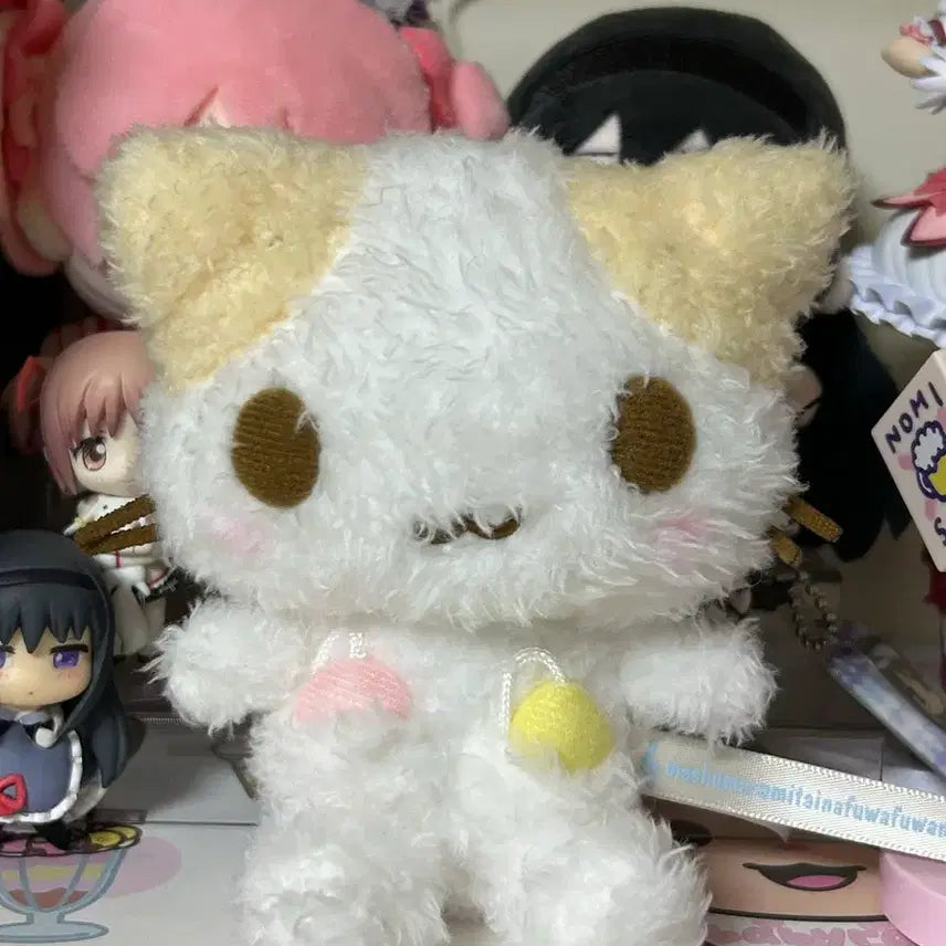 [BUNJANG] Sanrio Cat Gathering Marshmallow Plush Charm / 고양이 모임 산리오 마슈마로 누이 인형 키링(개체 예쁨)