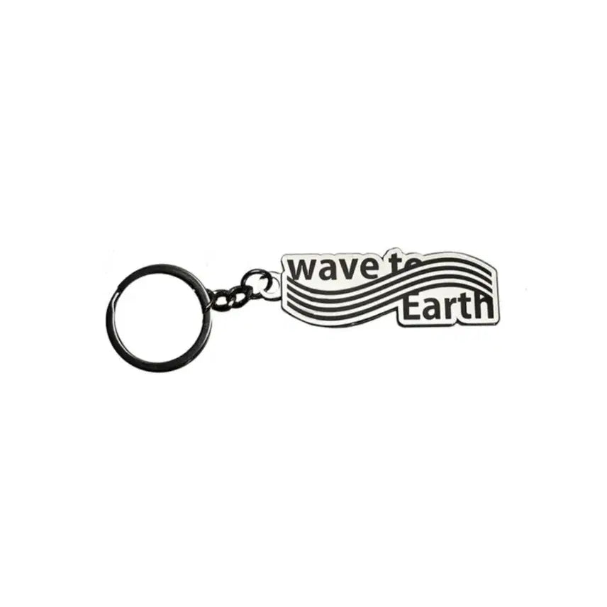 [BUNJANG] Wave To Earth Keyring &amp; Pin Badge Bundle Set (Sealed) / wave to earth 키링, 핀뱃지 (미개봉 일괄)