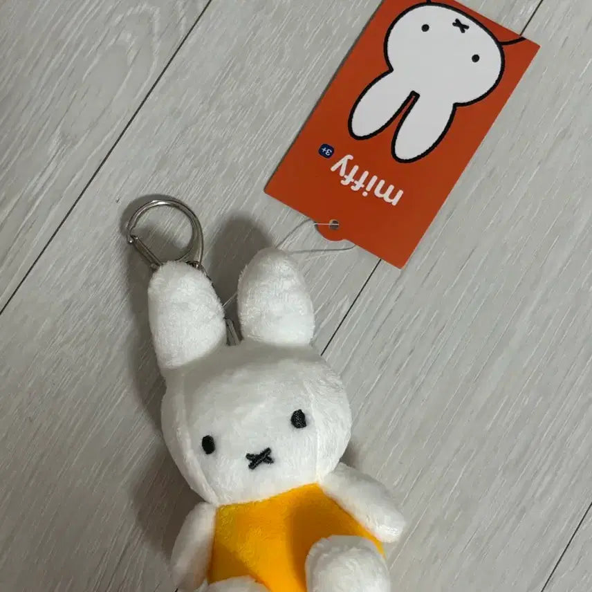 [BUNJANG] Miffy Plush Doll / 미피 인형