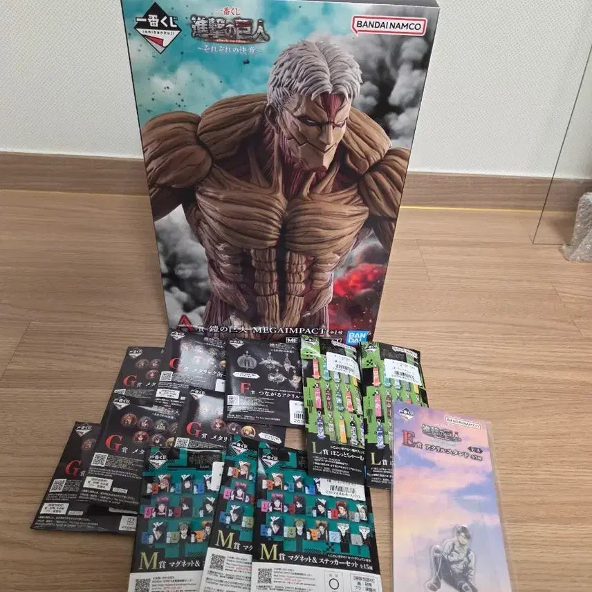 [BUNJANG] Attack on Titan Armor Titan A Prize Figure &amp; Goods Set / 진격의거인 제일복권 갑옷거인 A상 피규어, 아크릴 굿즈