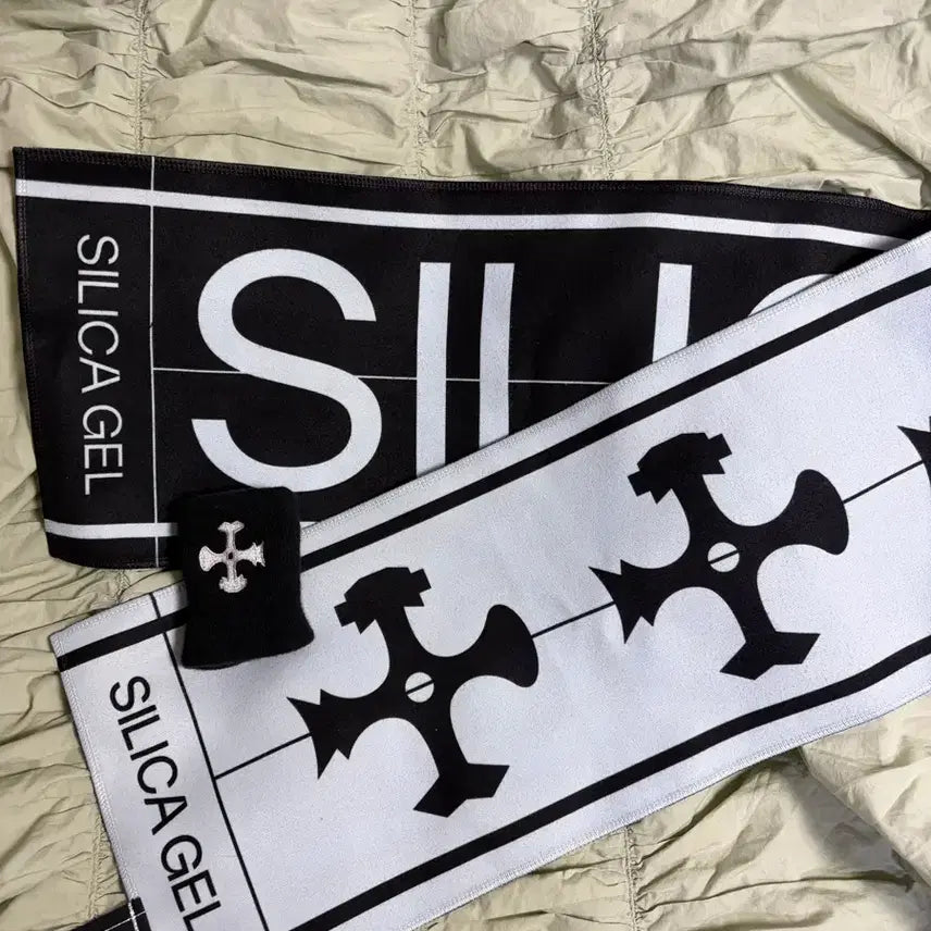 [BUNJANG] Silica Gel Cheering Kit v1 Set (Slogan + Wristband) / 실리카겔 치어링키트 v1 세트