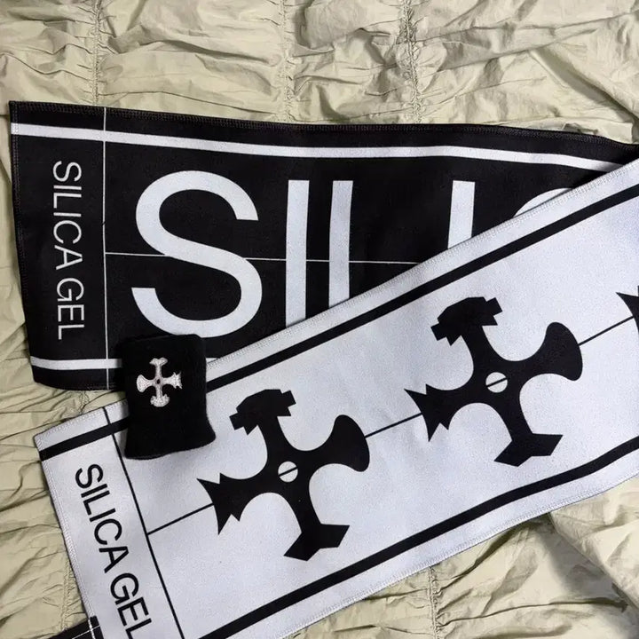 [BUNJANG] Silica Gel Cheering Kit v1 Set (Slogan + Wristband) / 실리카겔 치어링키트 v1 세트
