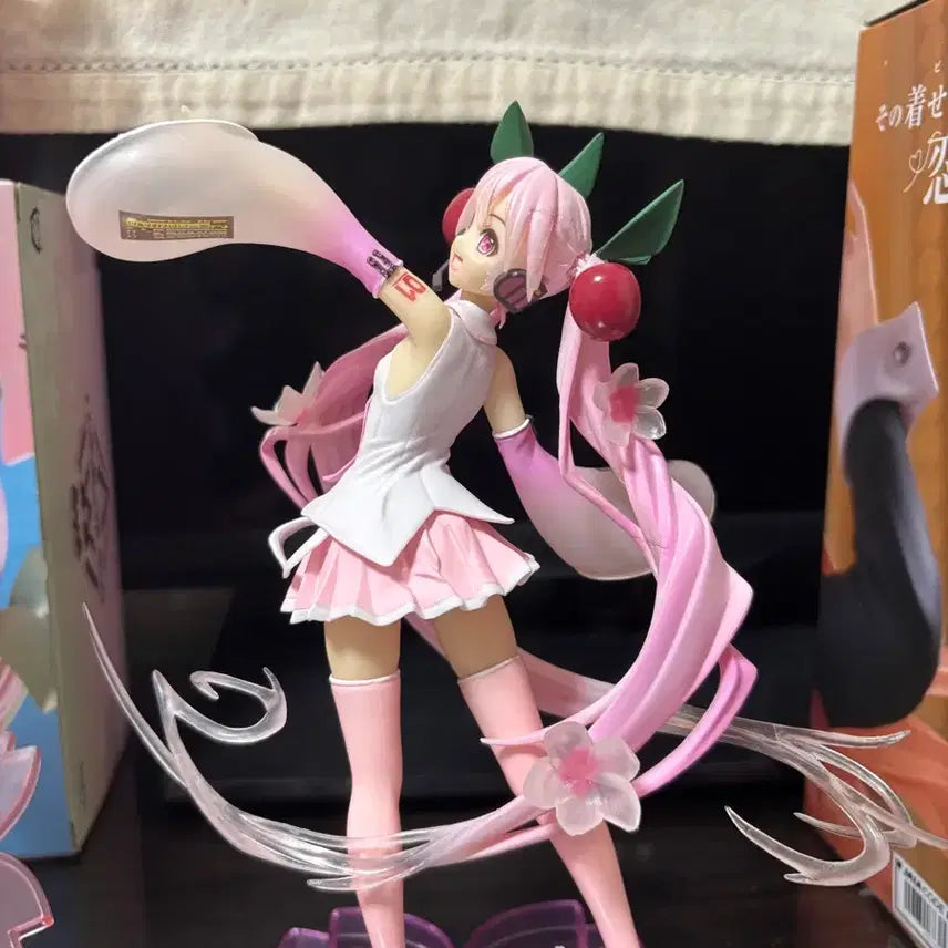 [BUNJANG] Taito Sakura Miku 2020 Ver. Figure / 타이토(TAITO) 사쿠라미쿠 2020Ver