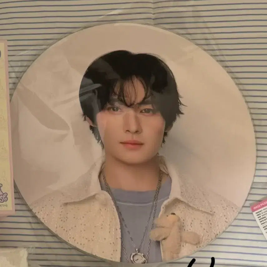 [BUNJANG] Stray Kids Lee Know Uchiwa Fan / 스트레이키즈 스키즈 리노 우치와 판매 양도