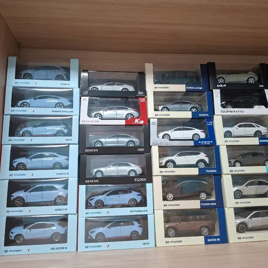 [BUNJANG] Hyundai &amp; Kia Diecast Car Collection Bundle (44 Units) / (1:38)현대자동차/기아자동차 미니카 다이캐스트 44대 일괄