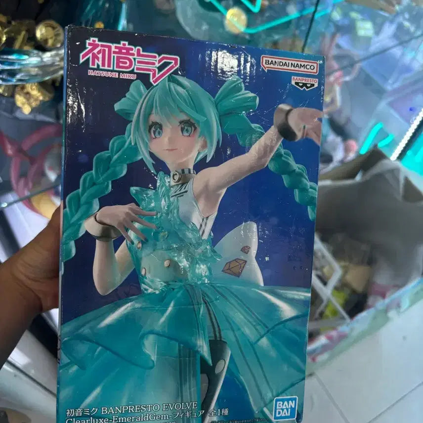 [BUNJANG] Hatsune Miku Clearux Emerald Gem Figure / 하츠네 미쿠 피규어 클리어럭스 에메랄드젬
