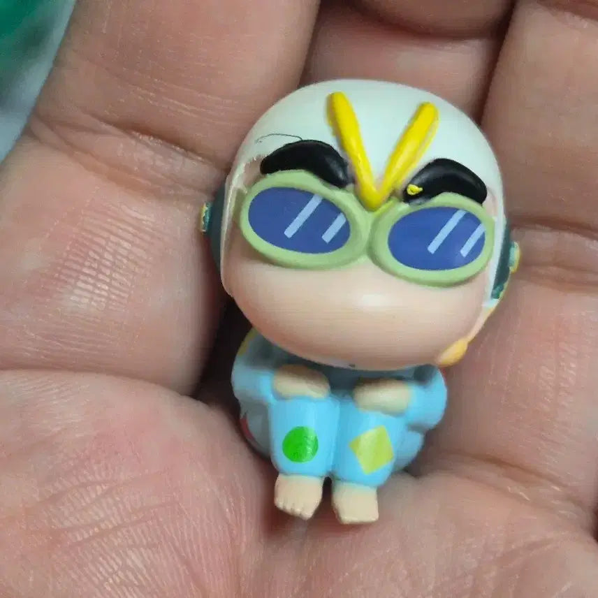 [BUNJANG] Henderland Crayon Shin-chan Gacha Figure / 언제오려나 헨더랜드 짱구 가챠