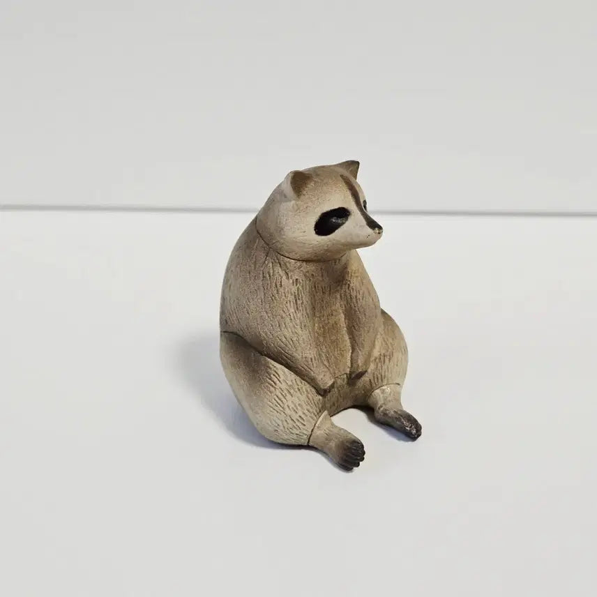 [BUNJANG] Raccoon Figurine / 라쿤 피규어