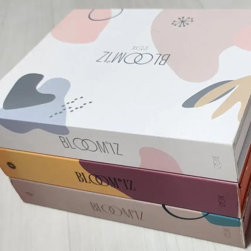 [BUNJANG] IZ*ONE BLOOM*IZ Album 3 Version Set / IZ*ONE BLOOM*IZ 앨범 3종 세트