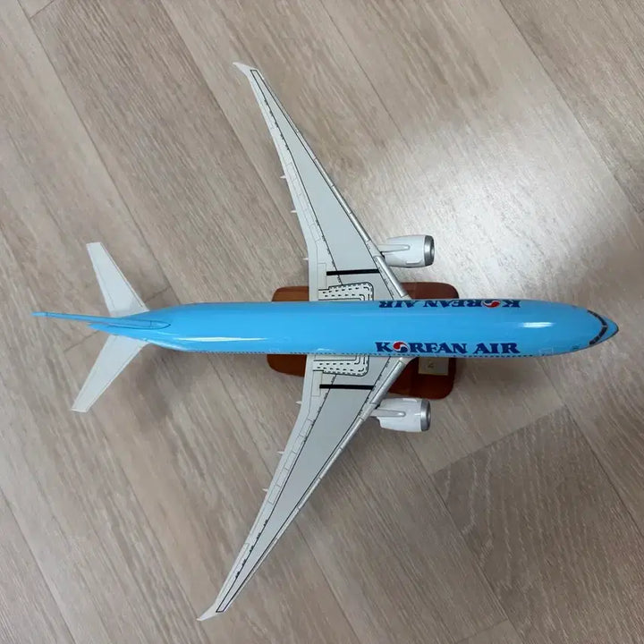 [BUNJANG] Korean Air B777 Airplane Model / 대한항공 비행기 B777 모형