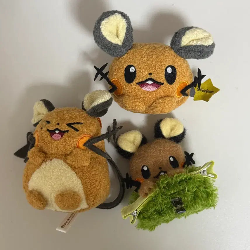 [BUNJANG] Pokemon Popup Gacha Dedenne Set (Magnet, Hairpin, Griptok) / 포켓몬 팝업 가챠 데덴네 세트 (자석, 헤어핀, 그립톡)
