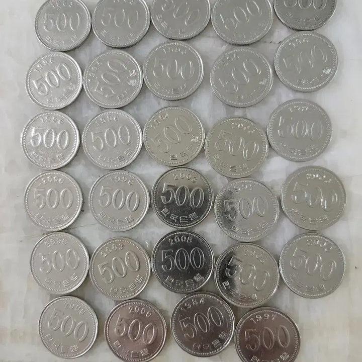 [BUNJANG] South Korean 500 Won Coins (Bundle of 29) / 오백원동전