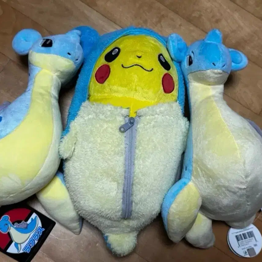 [BUNJANG] Pokemon Ichiban Kuji Lapras Sleeping Bag Pikachu &amp; Lapras Original Doll Set / 오늘만) 포켓몬 이치방쿠지 라프라스 침낭 피카츄+라프라스 오리지널 인형+라프라스 인형