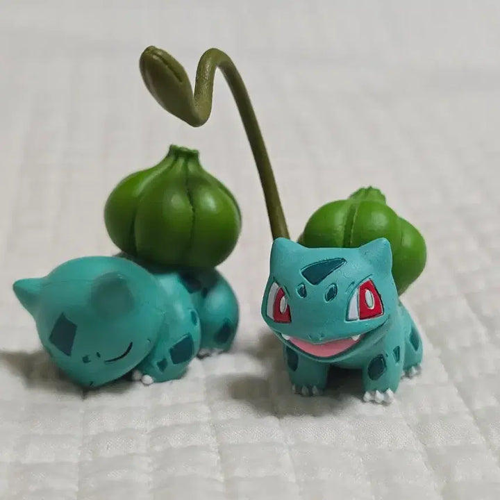 [BUNJANG] Pokemon Bulbasaur Figure Set (2 Figures) / 포켓몬스터 이상해씨 피규어 2개 세트 포켓몬스터 잠꾸러기 친구들
