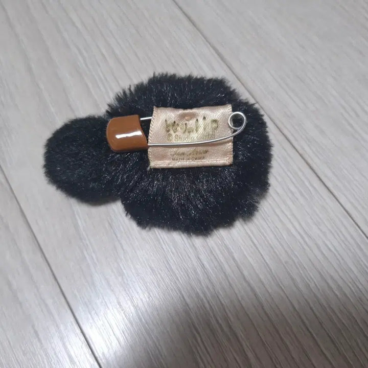 [BUNJANG] Studio Ghibli My Neighbor Totoro Kurosuke and Baby Kurosuke Brooch Plush / [지브리][이웃집토토로] 쿠로스케와 아기 쿠로스케 브로치 인형