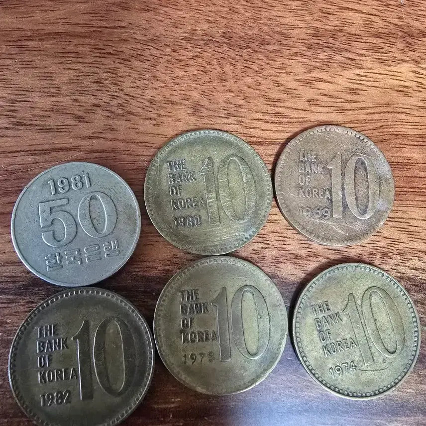 [BUNJANG] Bundle Set of Old Korean 10 Won and 50 Won Coins / 옛날 동전 old korean money 10원 50원