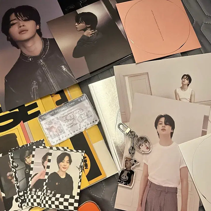 [BUNJANG] BTS Jimin Album Photocard &amp; Keychain Goods Bundle Set / 방탄소년단 지민 앨범 포토카드 키링 굿즈 세트일괄정리