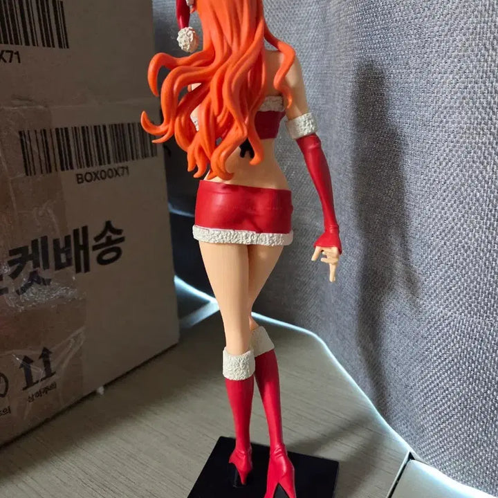 [BUNJANG] One Piece Nami Christmas Edition Figure / 원피스 나미 피규어 크리스마스 에디션