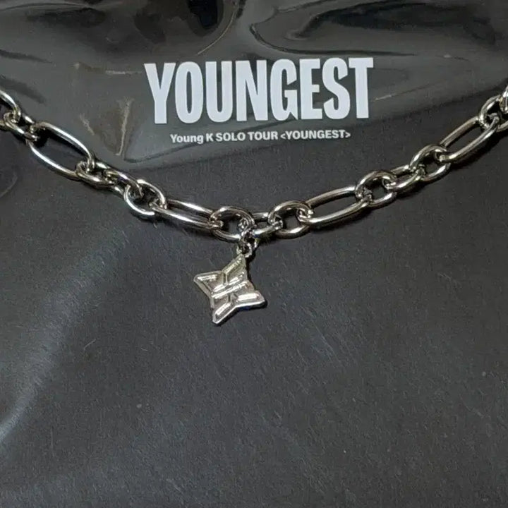 [BUNJANG] DAY6 Young K Youngest Concert Goods Bracelet Early Purchase / 데이식스 영케이 영기스트 콘서트 굿즈 팔찌 얼리 구매 양도