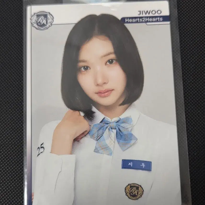 [BUNJANG] Hearts2Hearts Jiwoo Photocard / 지우 Hearts2Hearts 포토카드