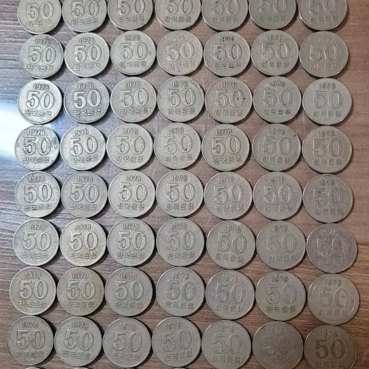 [BUNJANG] 1978 South Korean 50 Won Coins - 80 Piece Bundle / 동전 사용제 준특년도 구도안 1978년대 50원 80개 일괄