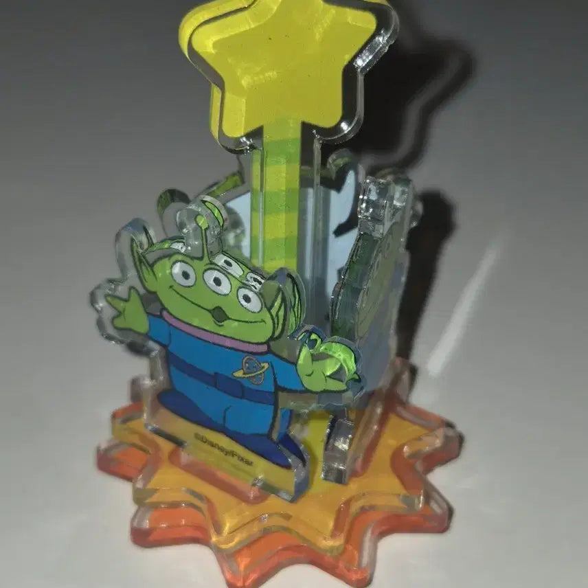 [BUNJANG] Disney Pixar Alien Rotating Acrylic Stand / 알린 회전 아크릴 스탠드