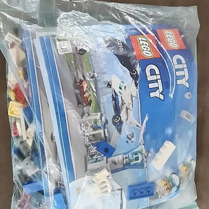[BUNJANG] LEGO City 60210 Sky Police Air Base Missing Box / 레고 시티 60210 하늘의 경찰 공중 작전 기지 박스 x 누락 8