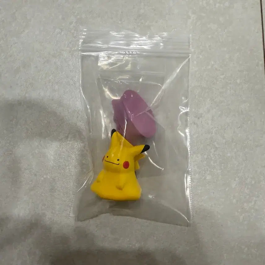 [BUNJANG] Pokemon Moncolle Ditto &amp; Pikachu Set / 포켓몬 몬코레 메타몽, 메타몽 피카츄 세트