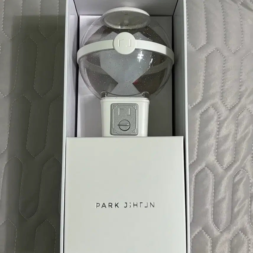 [BUNJANG] Park Jihoon Lightstick / 박지훈 뽑봉 6에 양도합니다