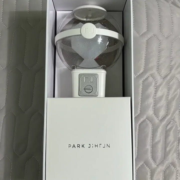 [BUNJANG] Park Jihoon Lightstick / 박지훈 뽑봉 6에 양도합니다